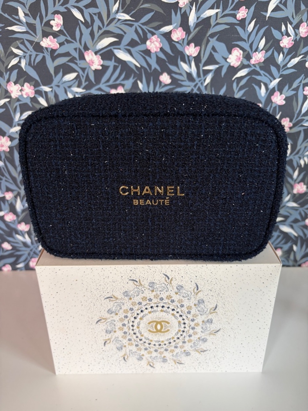 Chanel 2025 Holiday Tweed Makeup Bag